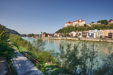 Gemeinde Hochburg-Ach Bezirk Braunau Ach Salzach Burghausen Burg (Dirschl Johann) Österreich BR